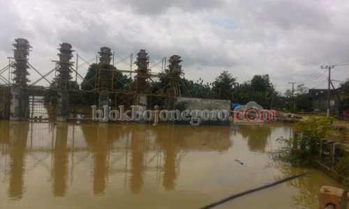 Jalan Putus, Proyek Pintu Air di Desa Pilanggede Terhenti